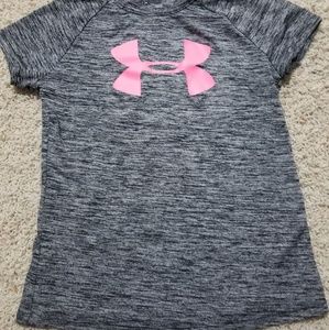 Small under armour girl shirt
